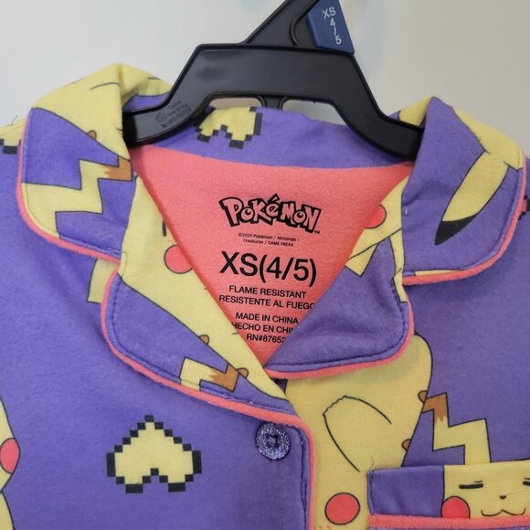 NEW NWT Pokemon Pikachu Girls Long Sleeve Fleece 2pc Pajama Set w/Shorts XS 4/5 - Picture 3 of 5